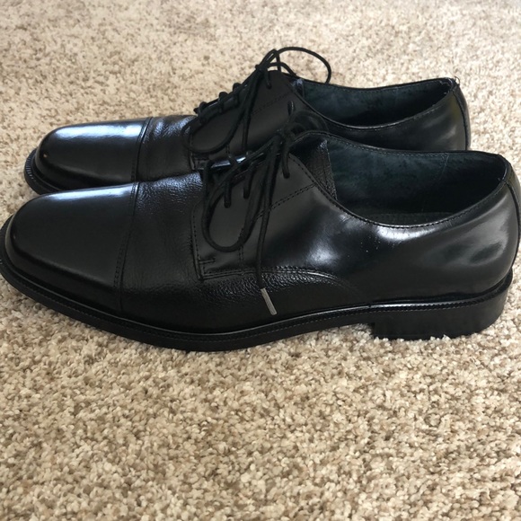 Florsheim Other - EUC 👞 FLORSHEiM  men’s black dress shoes.